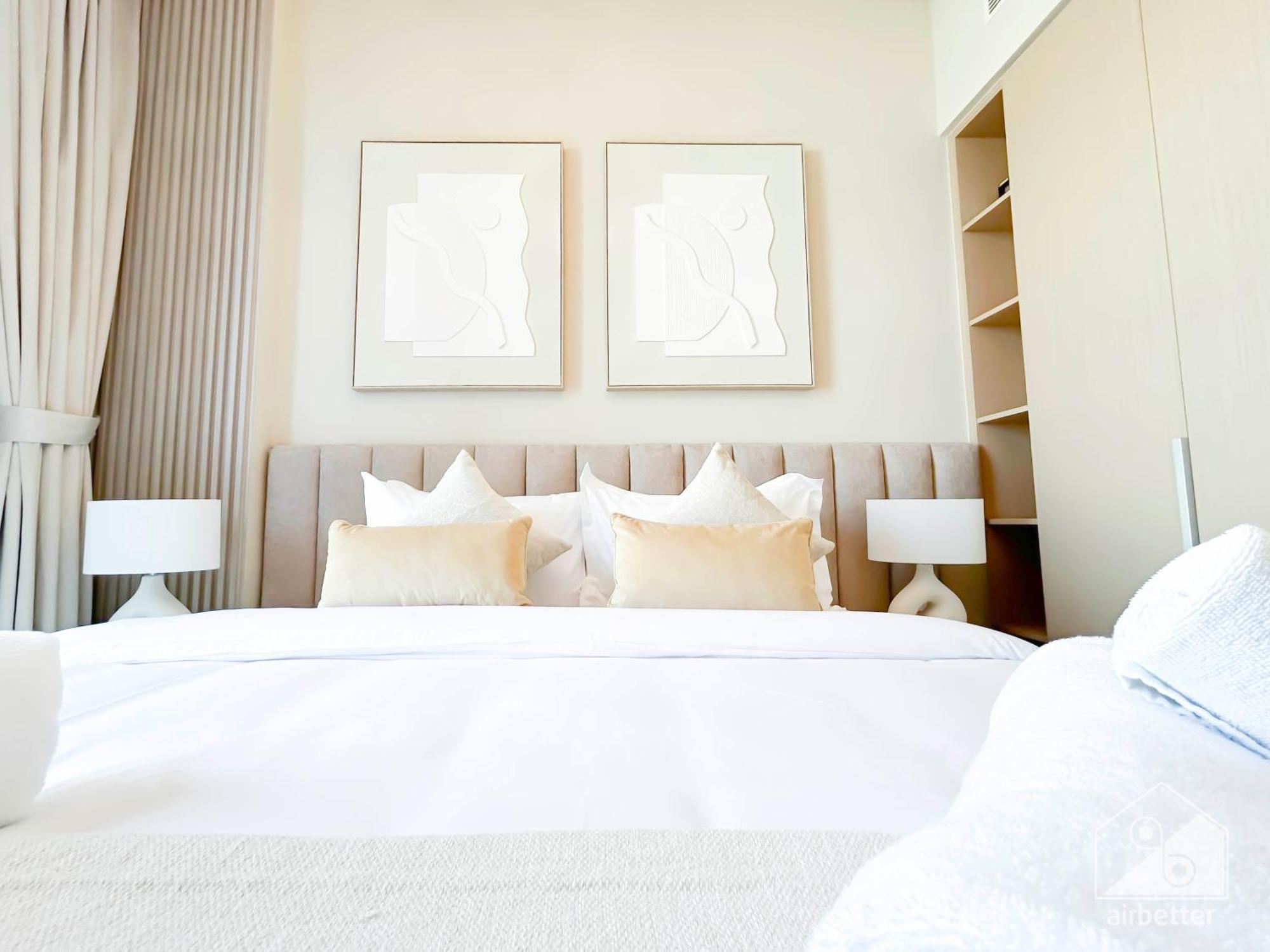 Apartment Elegant 1b Apt&balcony In The Heart Of Creek Dubai