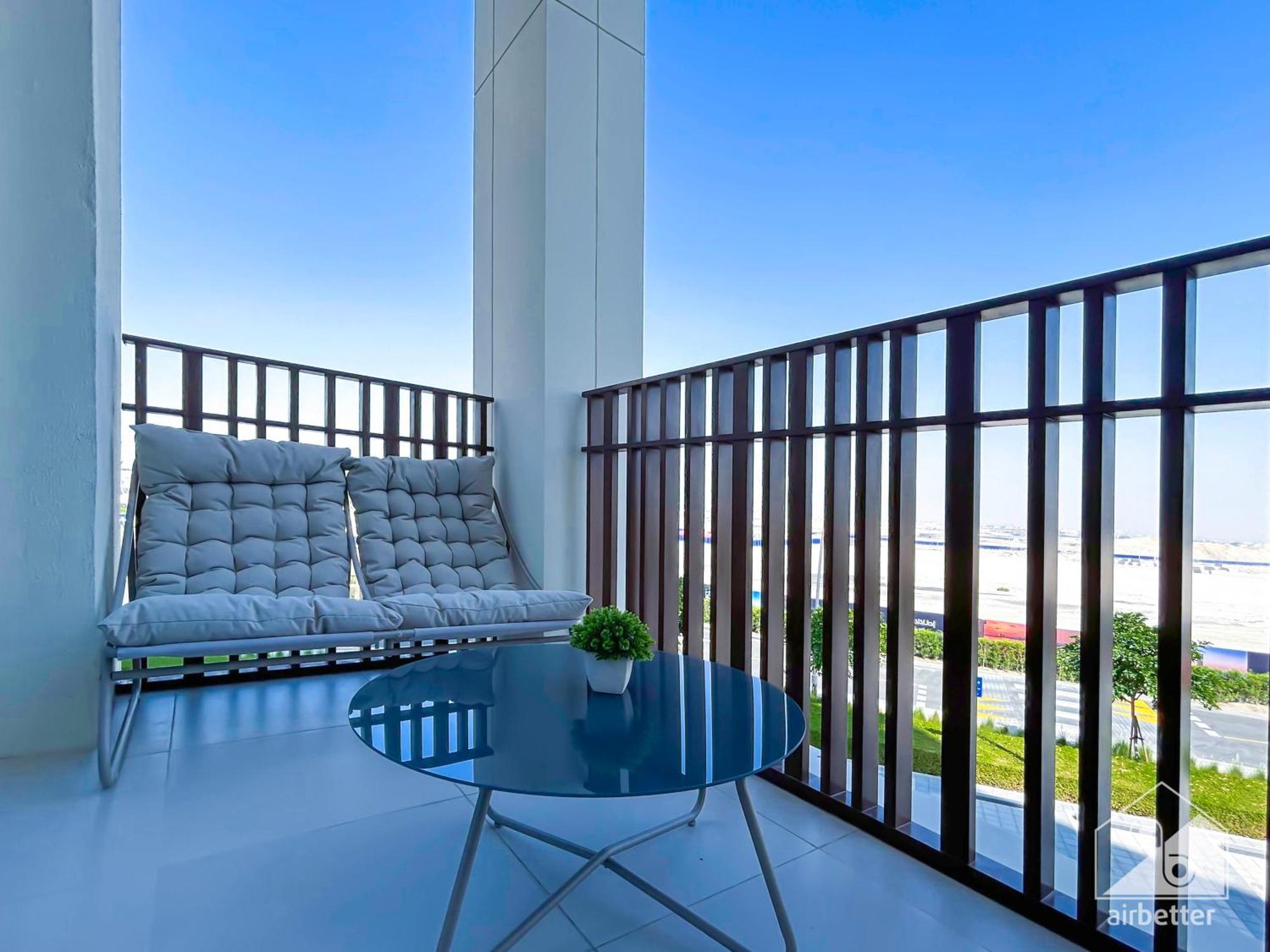 Elegant 1b Apt&balcony In The Heart Of Creek Dubai