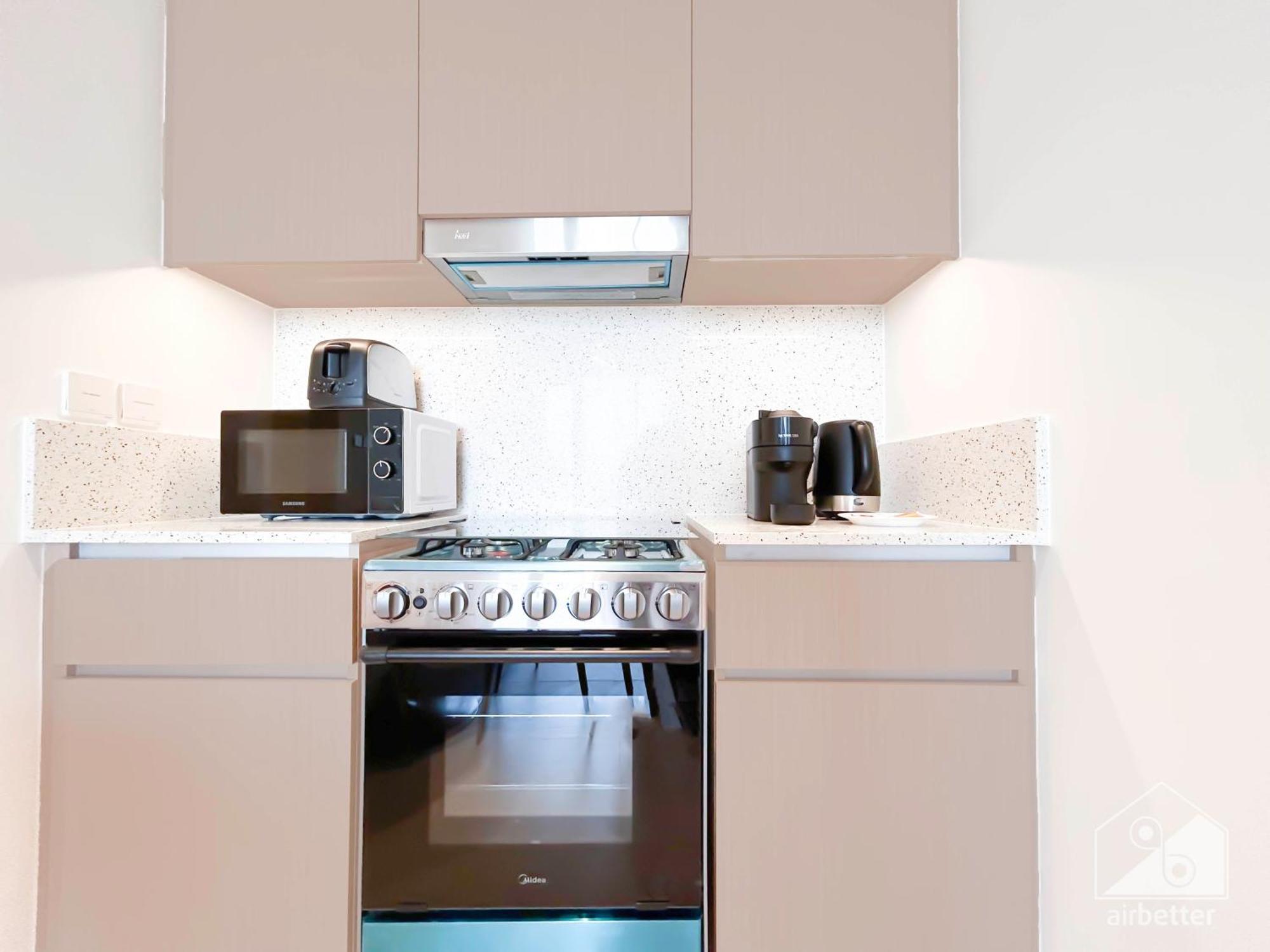 Apartment Elegant 1b Apt&balcony In The Heart Of Creek