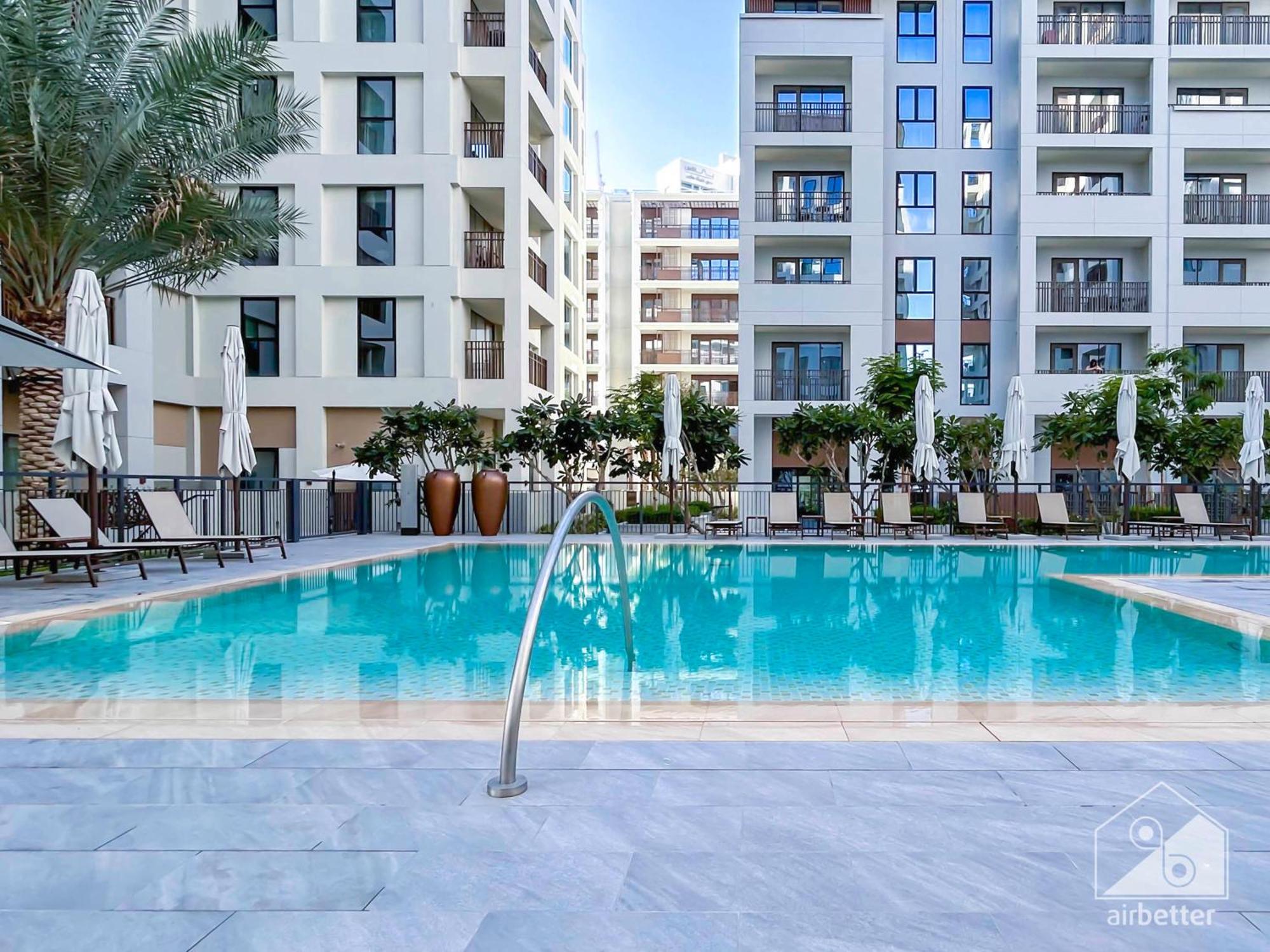 Elegant 1b Apt&balcony In The Heart Of Creek